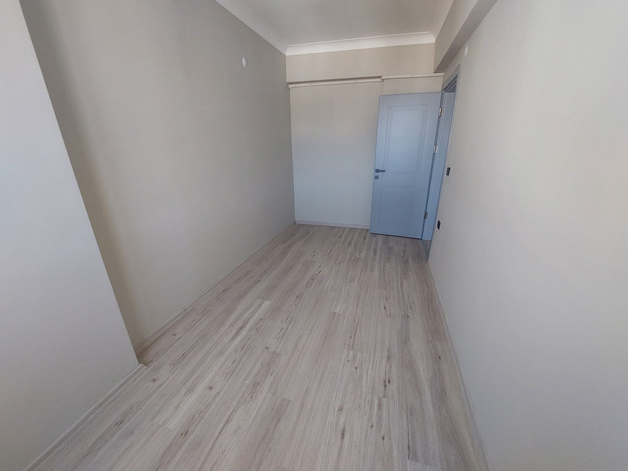 KARŞIYAKA KİRALIK 2+1 DAİRE TAHİR TOMAKİN